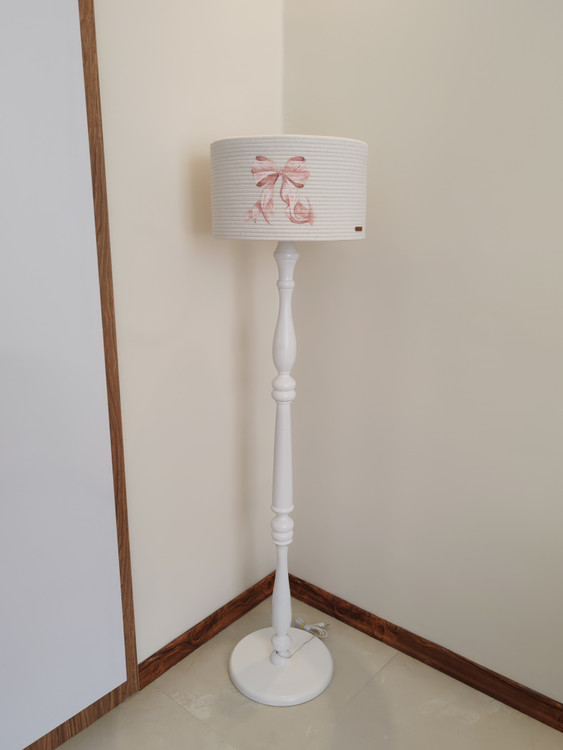 آباژور پایه بلند